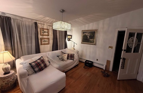 Port Jefferson Apartamento | Historic Beautifully Preserved 1800’s Retreat - Large 1bd Apt in PJ Village