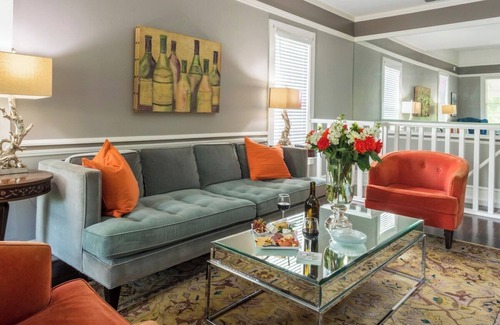 St. Helena Casa | Historic Bed & Breakfast Whole House Rental w Breakfast Included