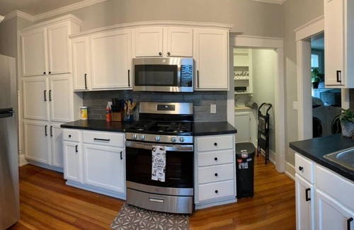Benson Casa | Historic Benson Bliss, Relax in Fenced Yard