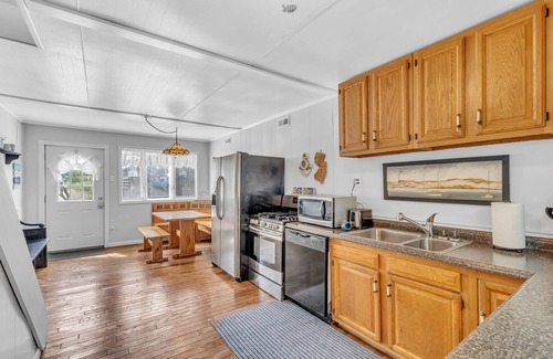 Cape May Casa | Historic Boat House on "The Water's Edge" of Cape May Harbor