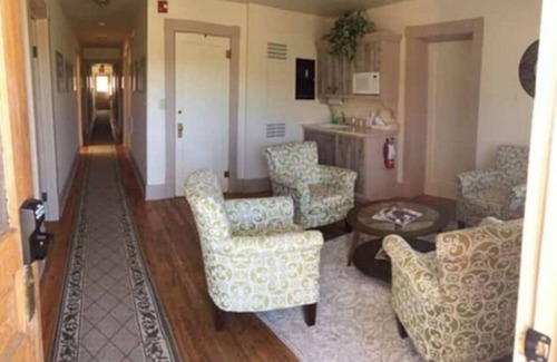 Alder Apartamento | Historic Bonanza Inn Room 1 in Virginia City
