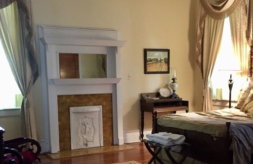McComb Casa | Brentwood histórico