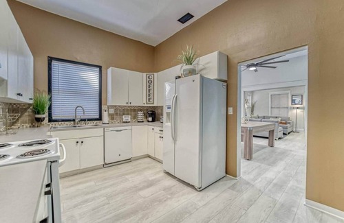 Ybor City Casa | Historic Bungalow & In-law Suite | Clean & Comfy