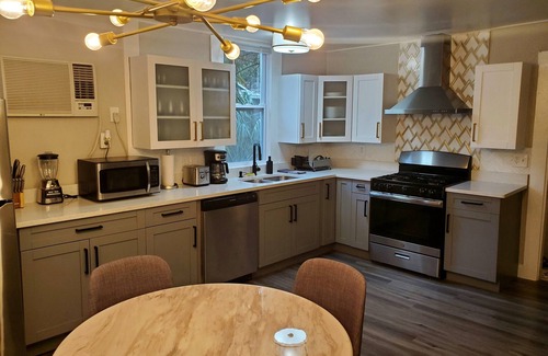 Historic Kenwood Casa | Historic Bungalow in the Middle of it All!