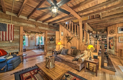 Waverly Casa | Historic Cabin with Stunning Kentucky Lake View
