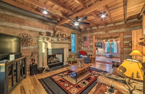 Waverly Casa | Historic Cabin with Stunning Kentucky Lake View