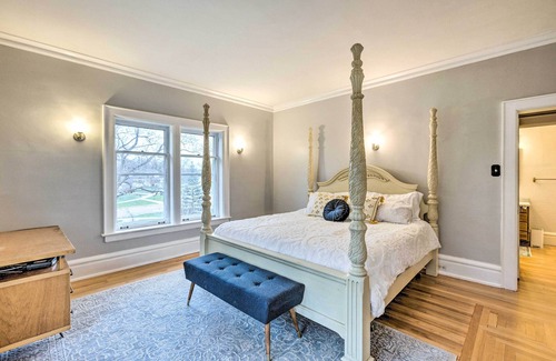 Cadillac Casa | Historic Cadillac Home in Great Central Spot!
