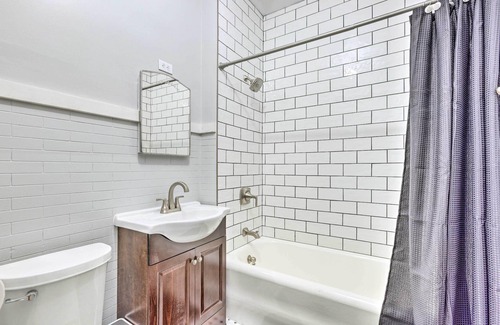 Cadillac Casa | Historic Cadillac Home in Great Central Spot!