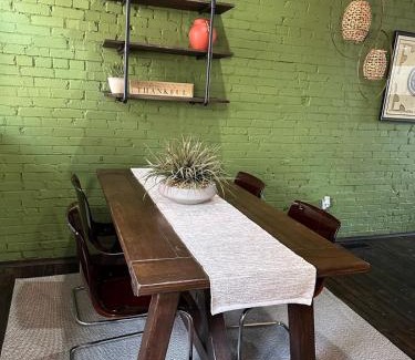 The Gate Casa | Historic Carriage House Near Attractions