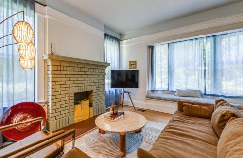Old East Dallas Apartamento | Historic Central Dallas Apartment - Modern & Roomy