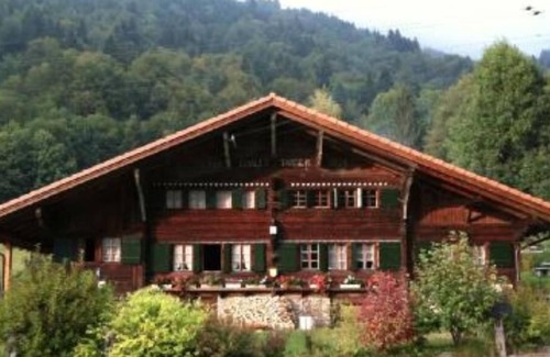 Les Plans-sur-Bex Chalet De Esquí | Histórico chalet de 1714, Les Plans-sur-Bex, Gryon-Villars-Les Diablerets