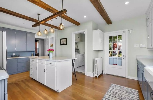 Cedar Rapids - Iowa City Casa | Historic Charm at Richmond Hill