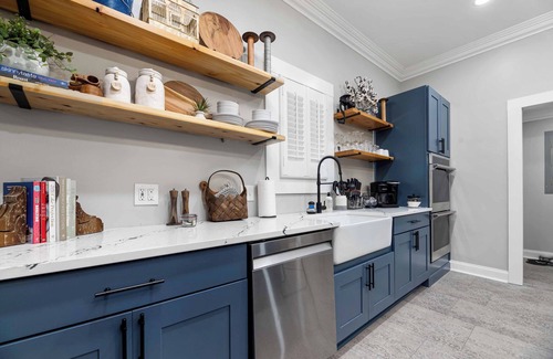 Columbus Casa | Historic Charm Bibb City Mill House ~ River Walk, Event Center, Veteran Owned