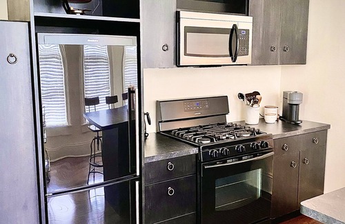 West Seventh Casa | Historic Charm-Modern Elegance in W7th / DT St. Paul