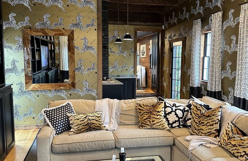 Exeter Casa | Historic Charm with modern amenities in Exeter, NH. 3 Bedrooms & Walk to town