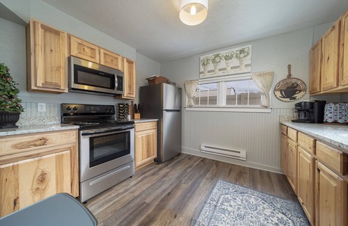 Grand Junction Cabaña | Historic, Charming GJ Downtown tiny home- Best location!