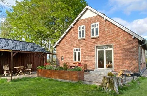 Branderup J Casa | Historic Cottage By The Lake In South Jutland