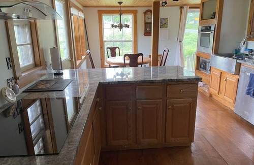 Searsport Cabaña | Historic cottage in seaside village of Searsport. Pet friendly!