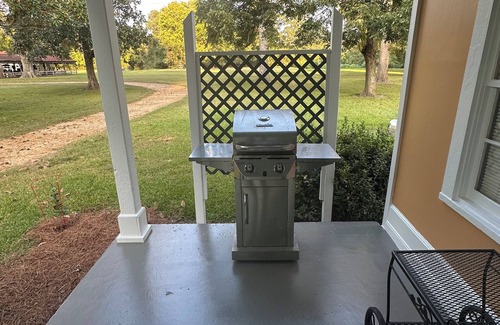 Natchez Cabaña | Historic cottage privately situated on the grounds of the Foster Mounds.
