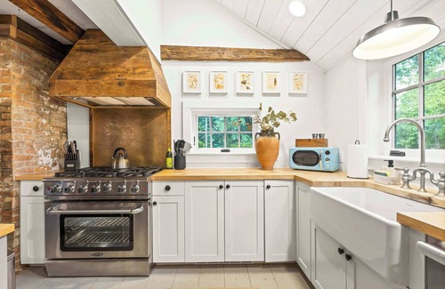 Pine Plains Casa | Historic Cottage w Brand New Hot Tub and Game Room