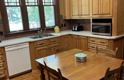 Springfield Casa | Historic country 5 BR estate in Springfield; near Nashville, Clarksville
