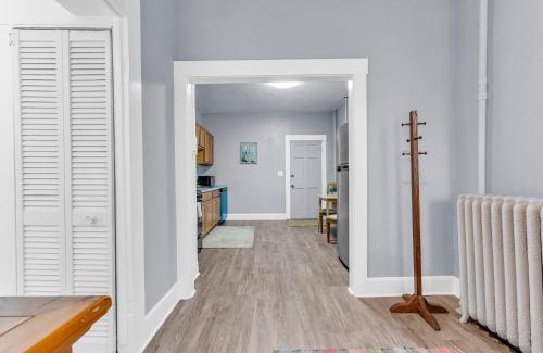 University Circle Apartamento | Historic Cozy Haven in Little Italy