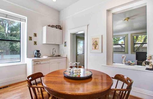 Sonoma Casa | Cuneo Cottage Downtown Sonoma