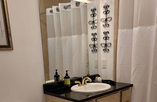 Historic District - North Apartamento | Historic District-Bay Street Condo-Spectacular Studio Suite