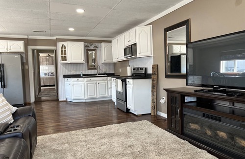 Loudonville Condominio | Historic Downtown 1st Floor Flat