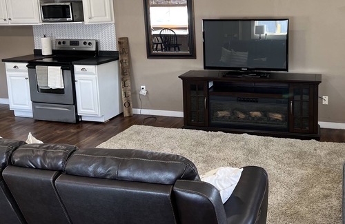 Loudonville Condominio | Historic Downtown 1st Floor Flat
