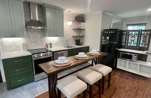 Hattiesburg Apartamento | Historic Downtown Carriage House & Oaisis