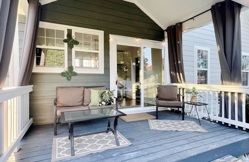 Smithfield Casa | Historic Downtown Gem, 7 mins to Premium Outlets