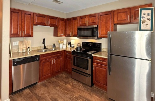 Bay City Apartamento | Historic downtown with shopping and dining