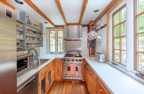 West Cornwall Casa | Historic Estate - 5 min to Mohawk Mt Ski Resort