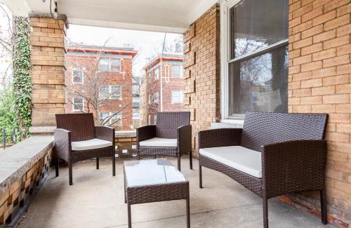 South Hyde Park Casa | Historic Family Getaway, 5 Star Location, Royal Beds