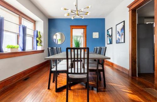 South Hyde Park Casa | Historic Family Getaway, 5 Star Location, Royal Beds