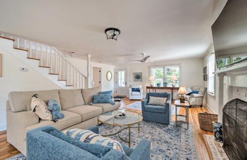 Long Beach Casa | Historic Family Home Less Than 1 Mi to Long Beach!
