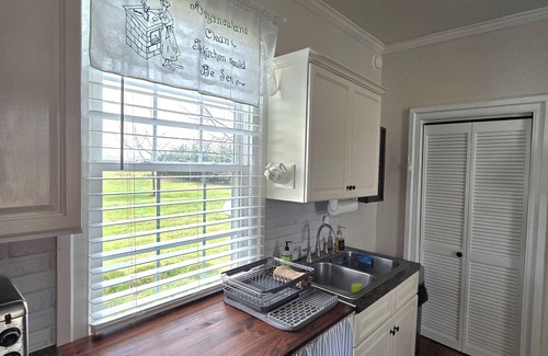 Andersonville Casa | Historic Farmhouse in the Dillwyn countryside. Not far from Farmville.