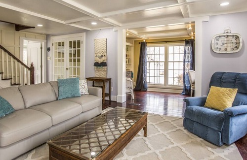 Ware Otro | Historic Farmhouse. Peace & Quiet on 5 acres