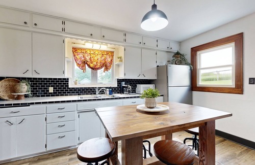 Darlington Casa | Historic farmhouse with WiFi, dog-friendly, close to rec trails