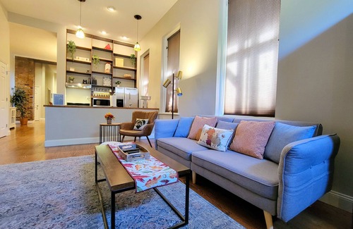 Lafayette Square Apartamento | Historic Gem In Lafayette Square. 5 Minutes to Downtown!