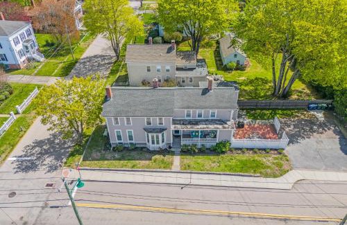 Mystic - New London Casa | Historic Gurdon Allyn House 6BR in Downtown Mystic