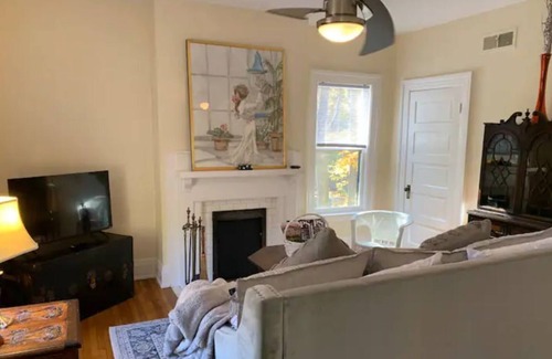 North Upper Street Apartamento | Historic Hampton Court Unit 3