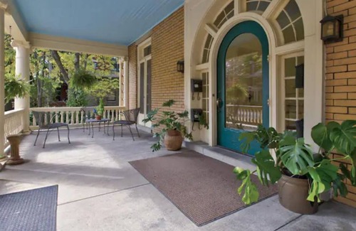 Northside District Apartamento | Historic Hampton Court Unit 1