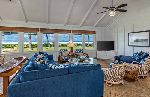 Mokuleia Casa | Historic Hawaii Beachfront Estate w/ Modern Design