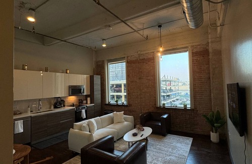 McLean Apartamento | Historic Heart of Dallas ll Pool View
