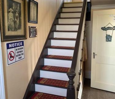 Twillingate Casa | Historic Hillside Vacation Home