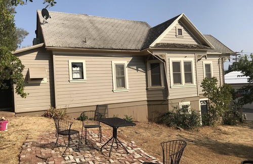 Auburn Casa | Historic Hoffman House