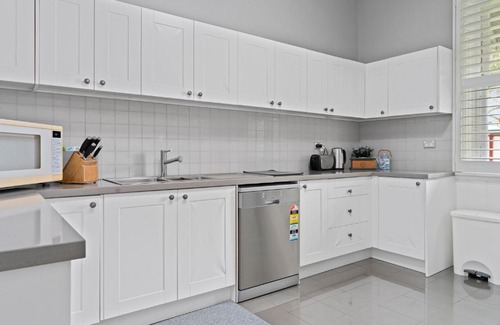 Cessnock Casa | HISTORIC HOLIDAY HOME / CESSNOCK