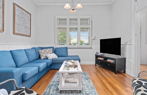 Cessnock Casa | HISTORIC HOLIDAY HOME / CESSNOCK